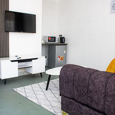 Lakewalk Cabin Naivasha Ngoại thất bức ảnh